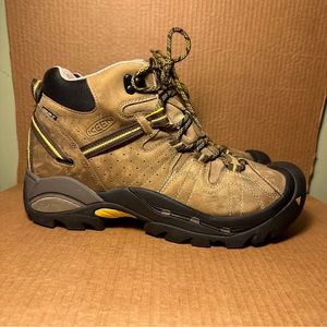 Keen Klamath waterproof hiking work boots size 9 1/2 great condition